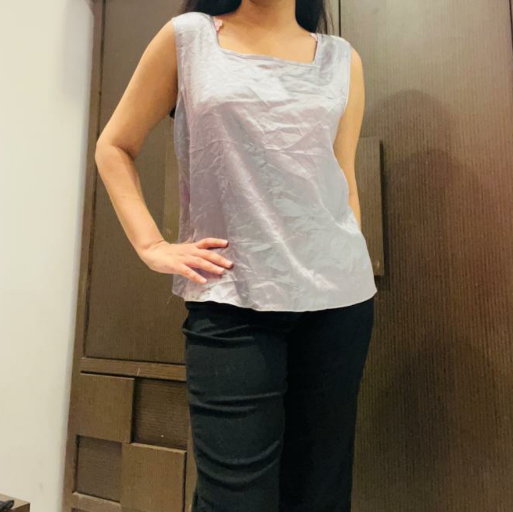 Grey satin metallic top - Picture 3 of 6